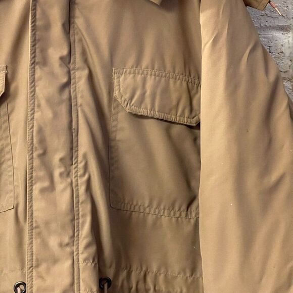 Vintage! Tan Heavy Winter barn Coat Removable Hood Size Med/Large - Picture 3 of 12